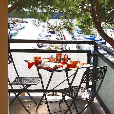 La Terrazza Tra Pini E Mare Lejlighed San Bartolomeo Al Mare Værelse billede
